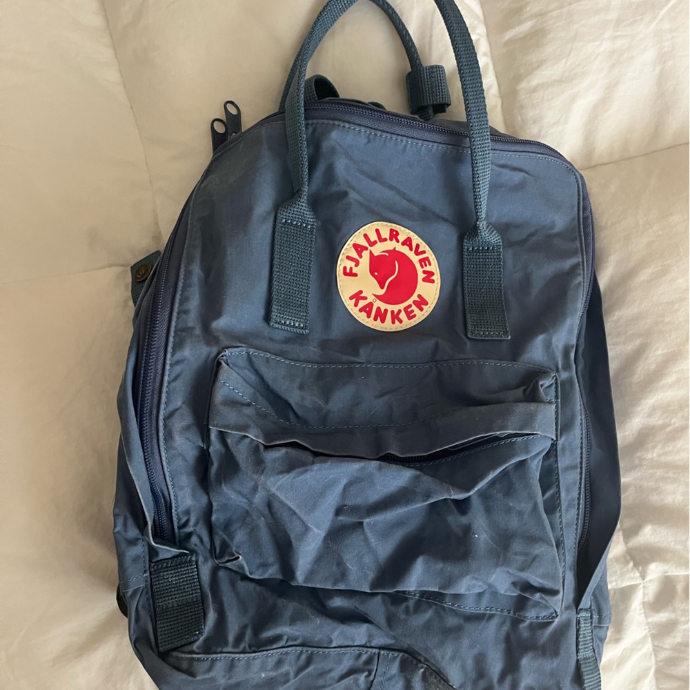 Kånken Classic Navy Backpack
